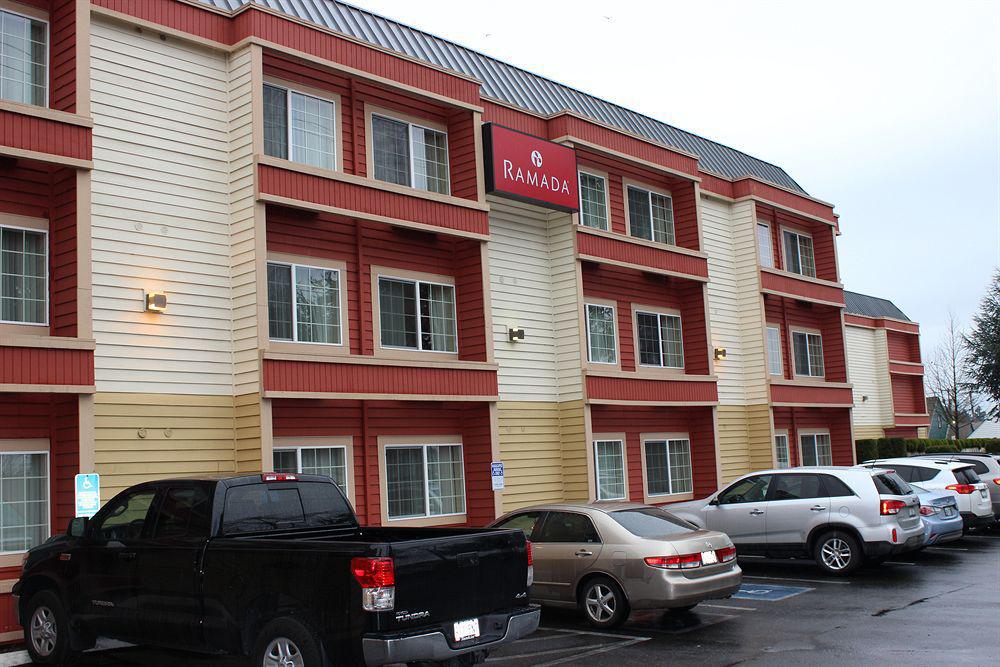 Ramada By Wyndham Portland Hotel Exterior photo